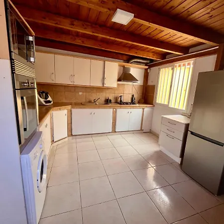 Integral 5 Coliving לינה וארוחת בוקר *